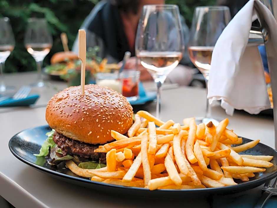 Plan B Hotel - Living Chamonix