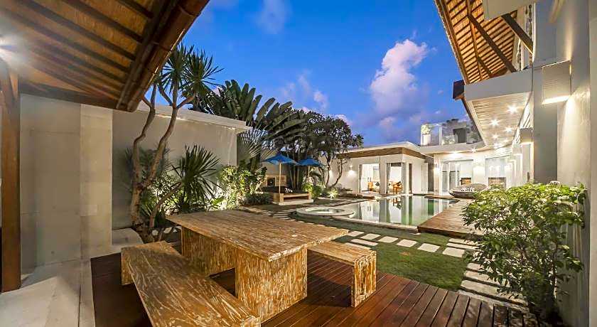 Villa DeDayuh Seminyak