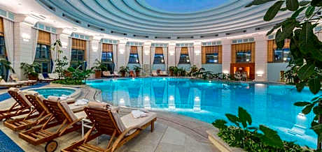 Monte-Carlo Bay Hotel & Resort