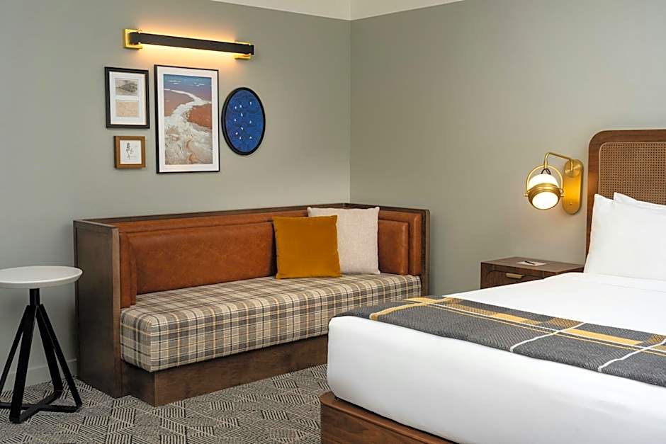 Asher Adams, Autograph Collection