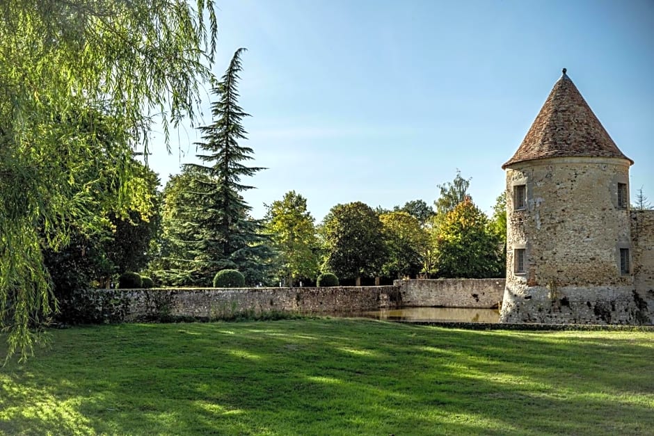 Chateau De Villiers-Le-Mahieu