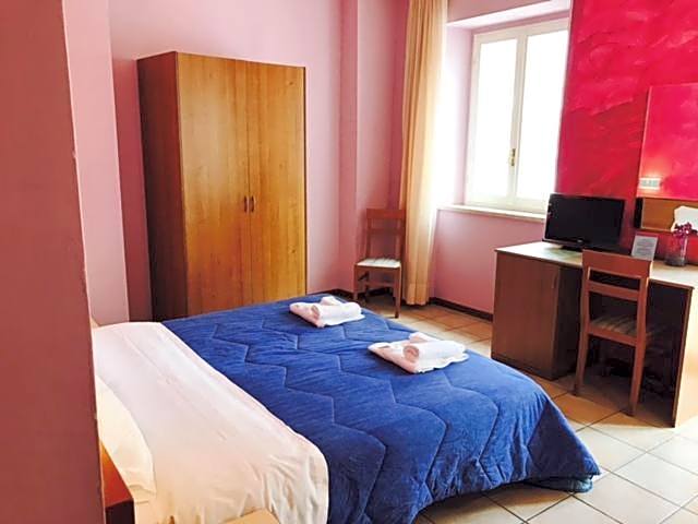 Hotel Pellegrino E Pace