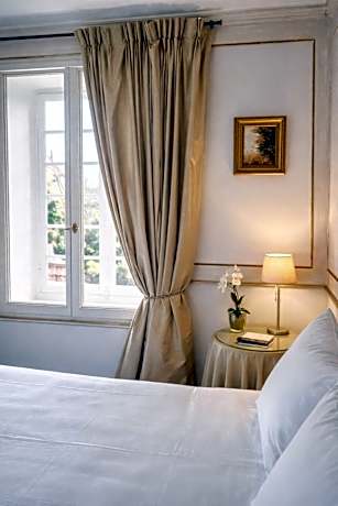 Double or Twin Room with City View