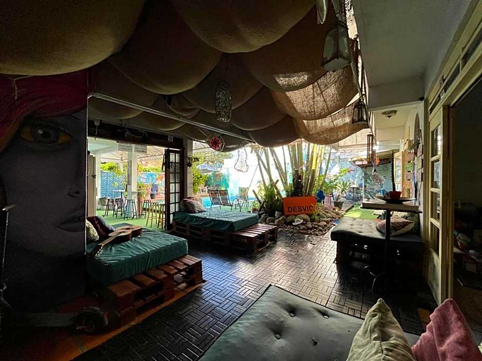 Oceanic Hostel