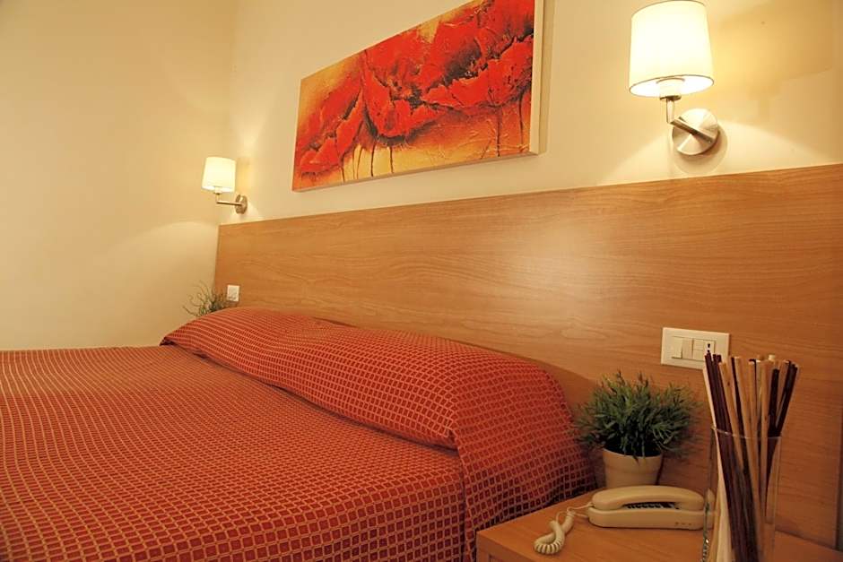Hotel Majorca sul Mare in centro a Riccione con Area Fitness