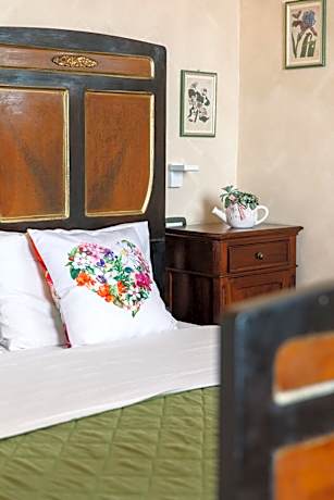 Deluxe Double Room with Balcony and Sea View