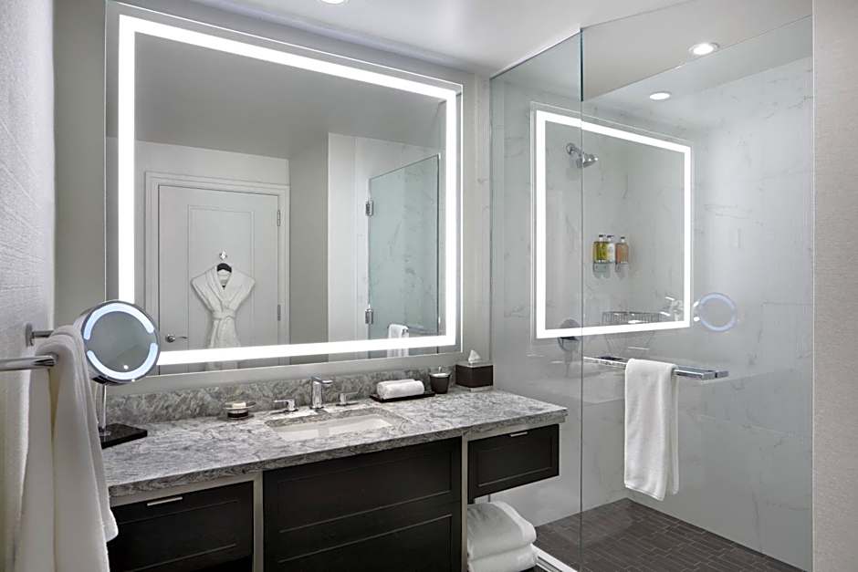 The Gwen, a Luxury Collection Hotel, Michigan Avenue Chicago