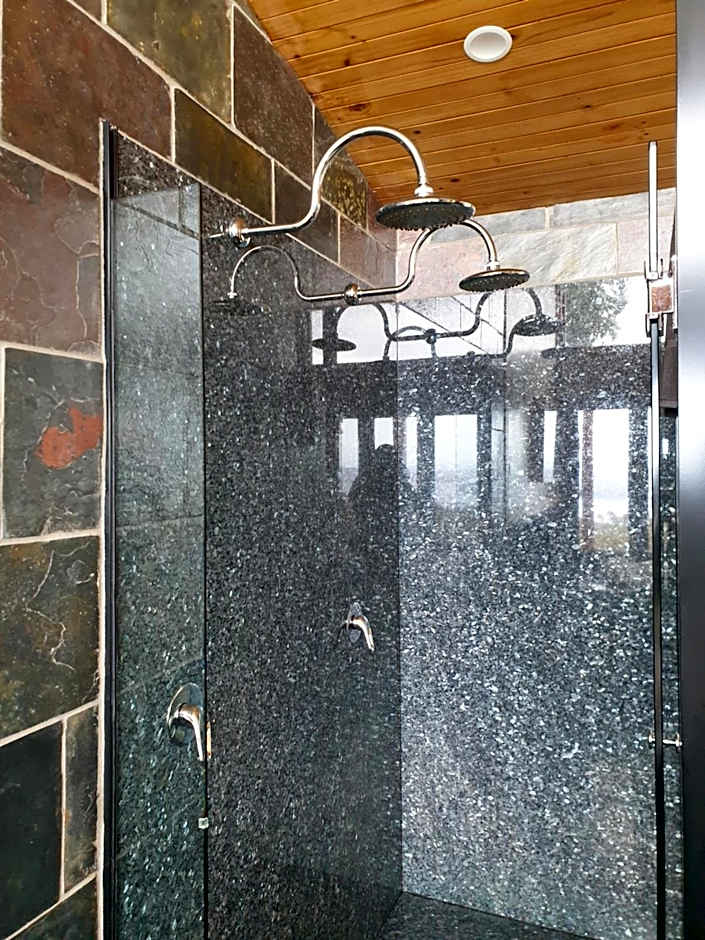 Woodbridge Hill Hideaway