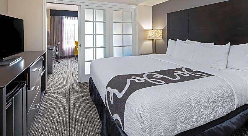 La Quinta Inn & Suites by Wyndham Anaheim Disneyland