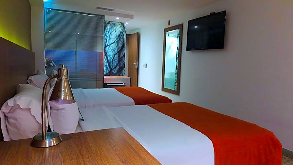 Bogotá 100 Design Hotel By Sarasti