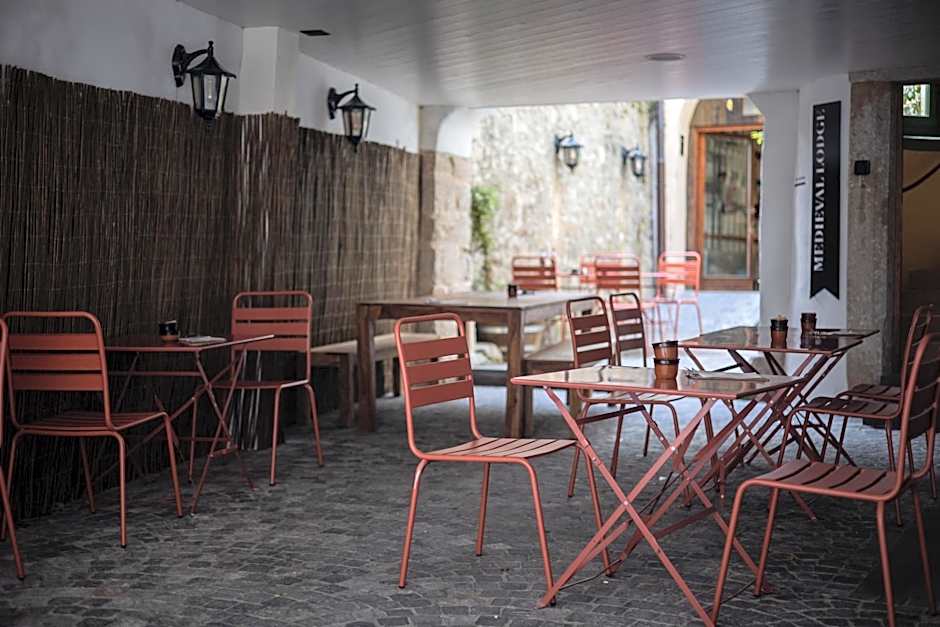 Peanut Medieval Lodge