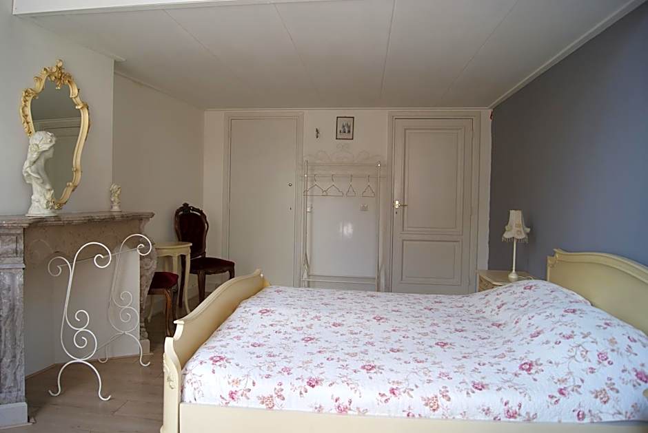 De Zevenster "gevestigd aan de winkelstraat"