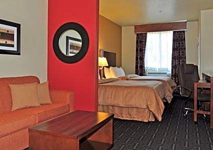 1 King Bed, Suite, Nonsmoking, Accessible