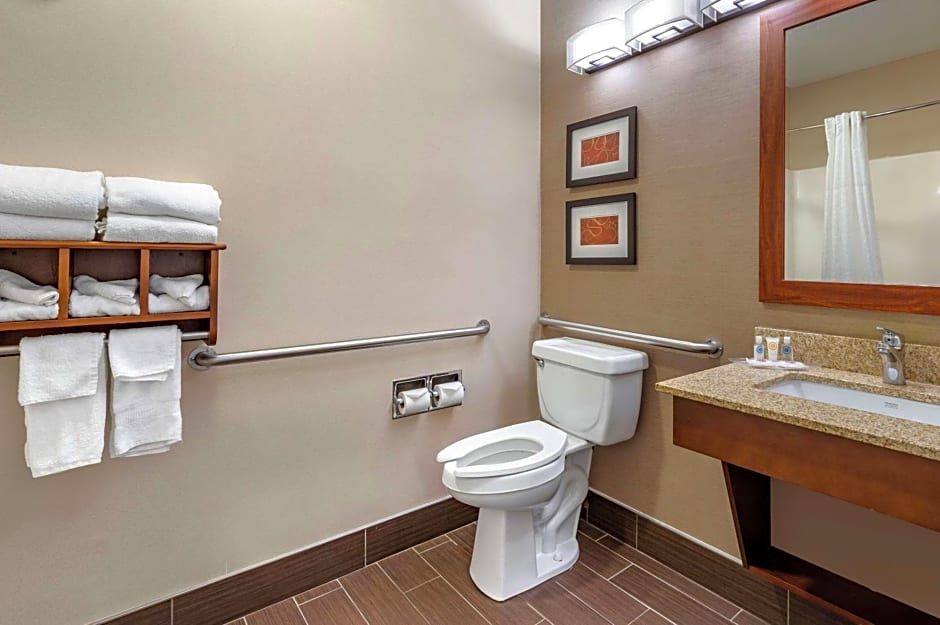 Comfort Suites Columbus West - Hilliard