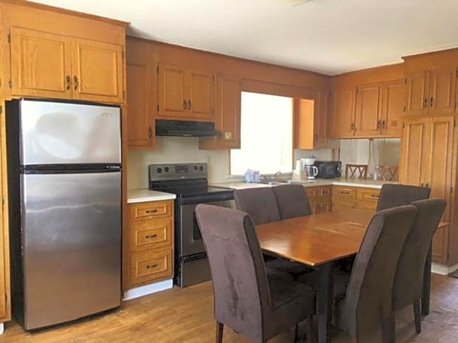 Polynesian Oceanfront Hotel