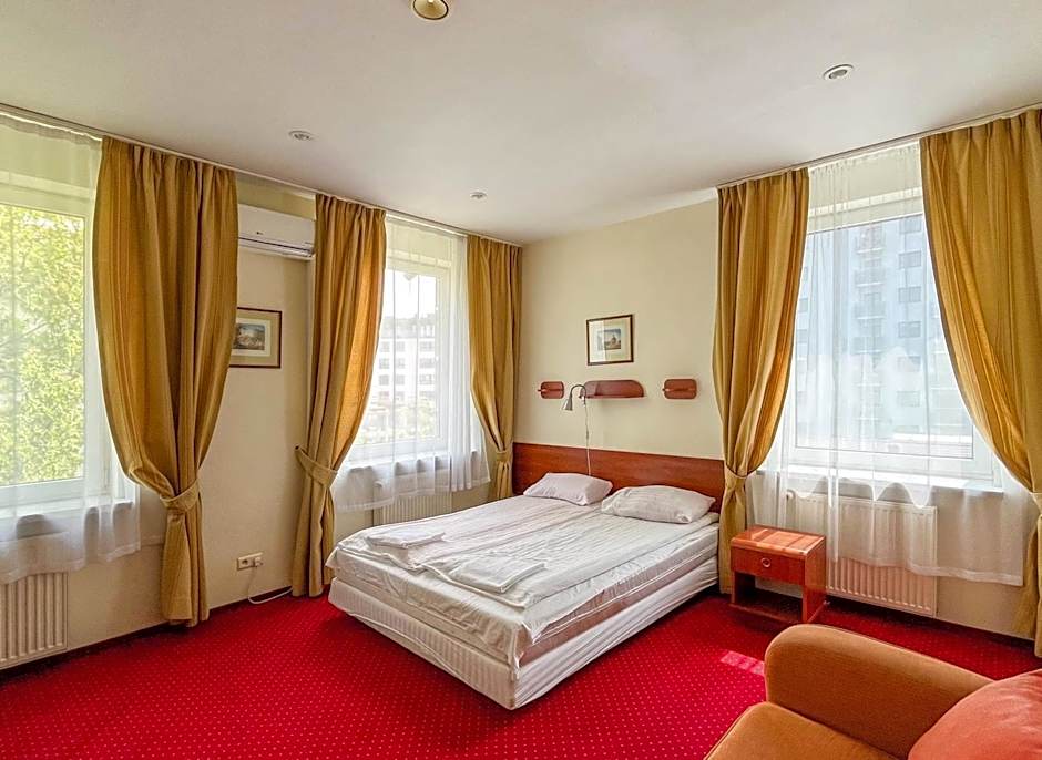 Fry House Hostel - 15min to Dworzec Zachodni, 5min to Klub Progresja