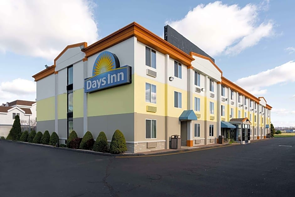 Days Inn by Wyndham Hartford/Closest Downtown