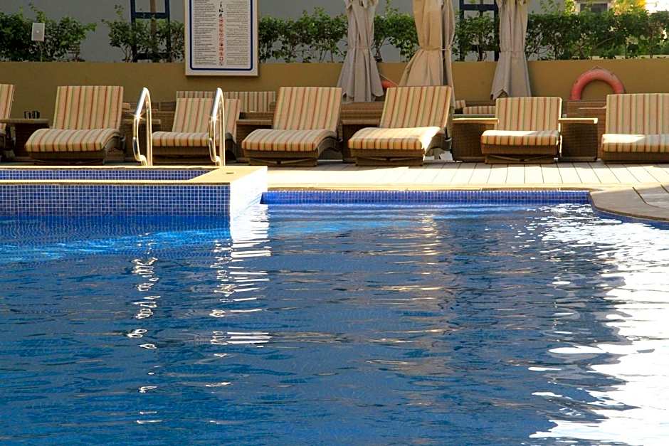 Gulf Suites Hotel Amwaj
