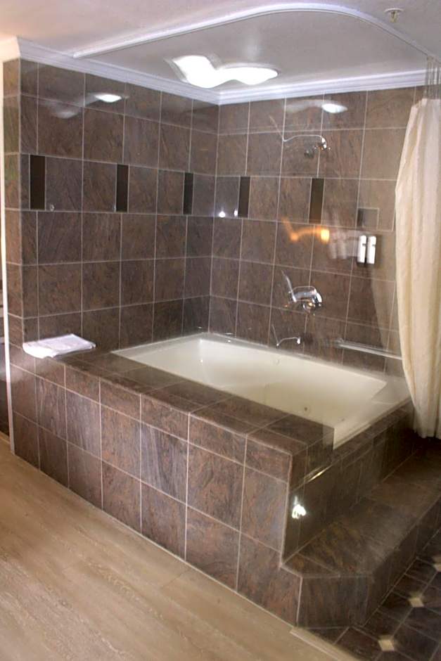 Photo 1 of 3 of 1 King Bed Suite