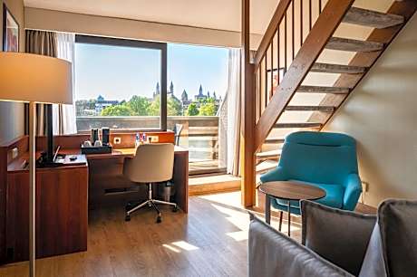 Premium Queen Room with Two Queen Beds and River View