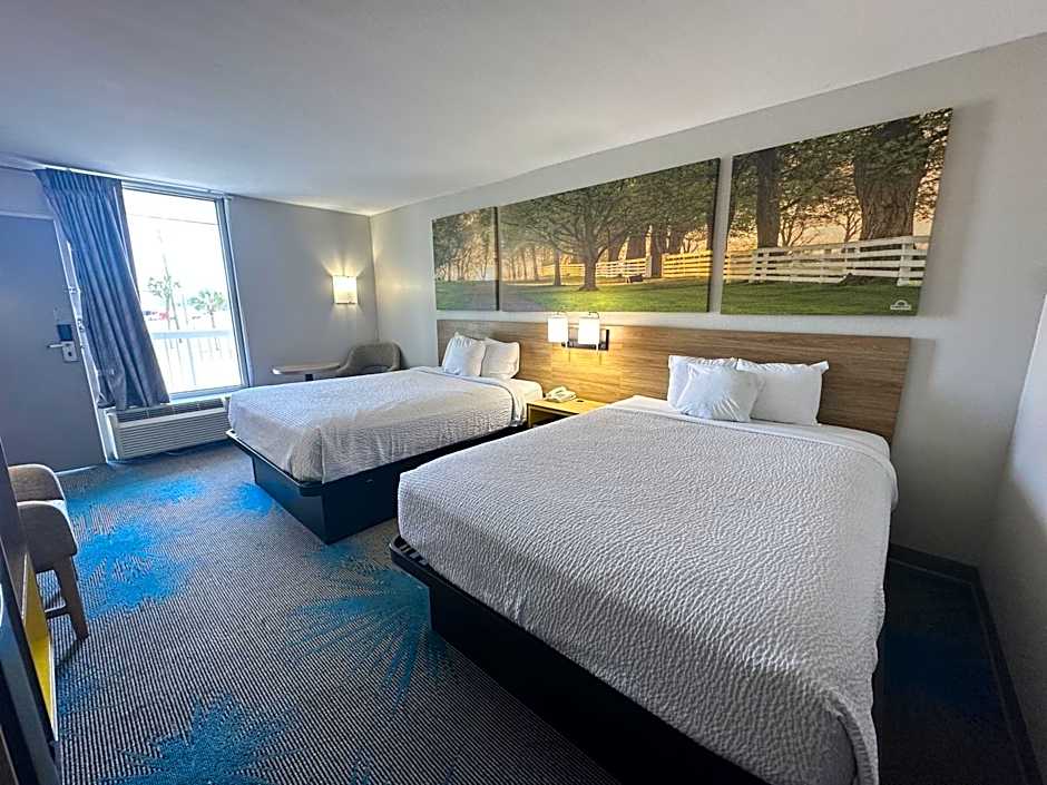 Days Inn by Wyndham Adel