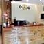 PAVILION INN HOTEL LUMUT