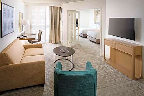 Executive One-Bedroom Suite with Two Double Beds