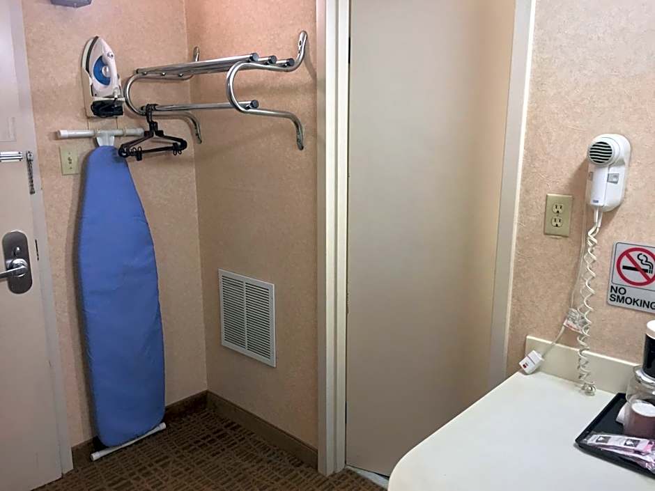 Americas Best Value Inn & Suites-Boise