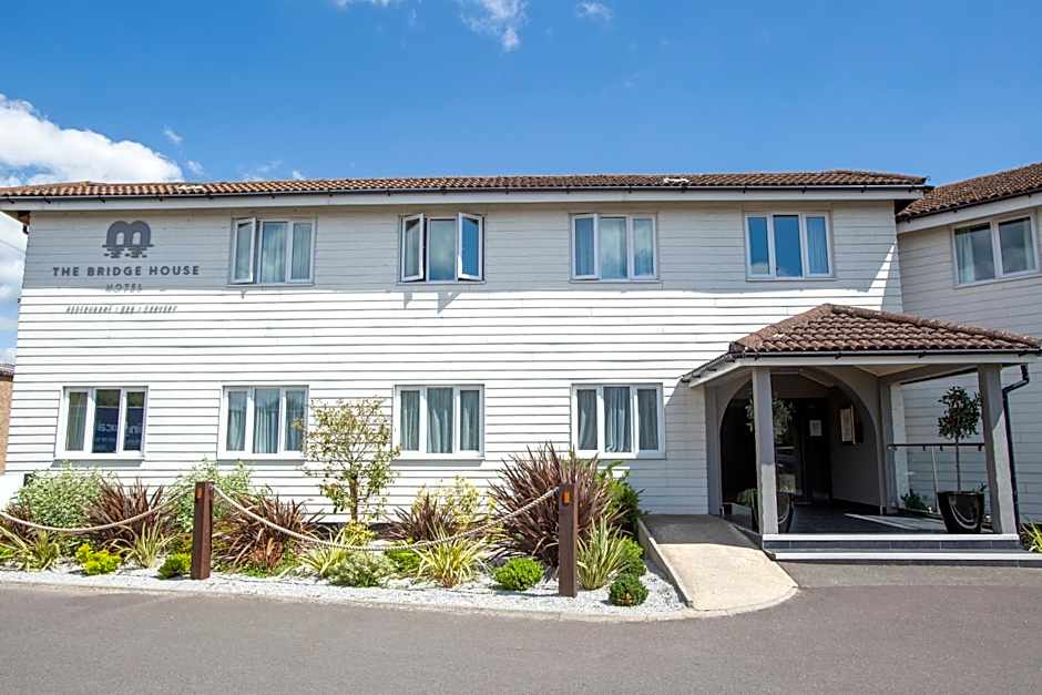 The Bridge House; BW Signature Collection