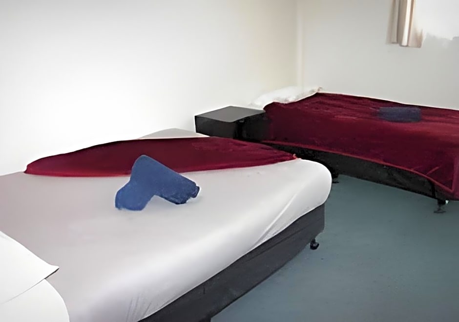 Photo 1 of 1 of Classic 1 Double Bed or 1 Twin Bed