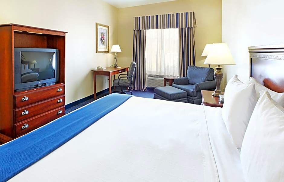 Holiday Inn Express Hotels & Suites Mountain Home By IHG