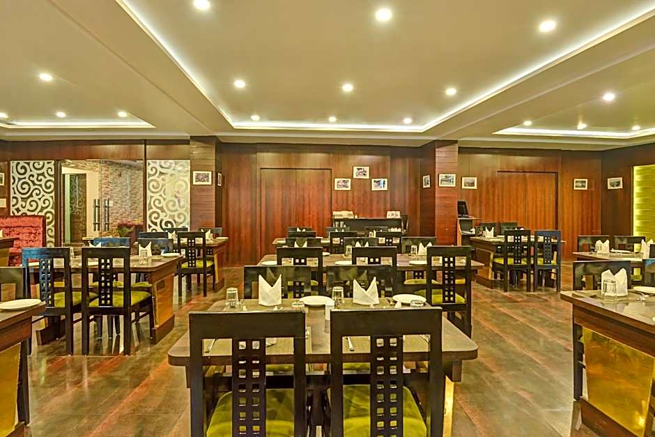 Summit Montana Suites & Spa at Mall