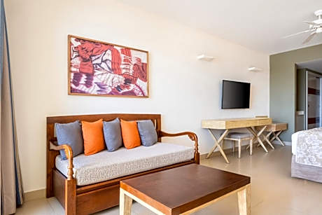 Junior Suite Beach Access