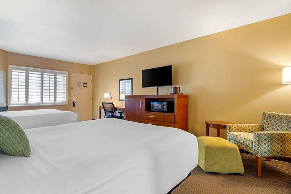 Best Western Plus Beach View Lodge