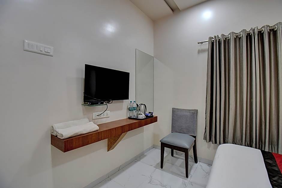 HOTEL D GRAND