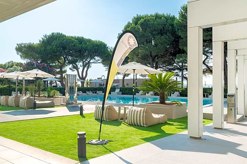 International Beach Hotel
