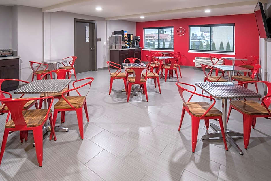 Red Lion Inn & Suites Everett