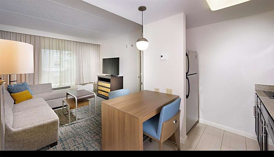 Homewood Suites By Hilton Atlanta Airport North