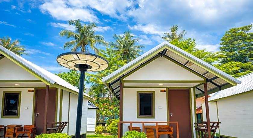 Lanta L.D. Beach Bungalows