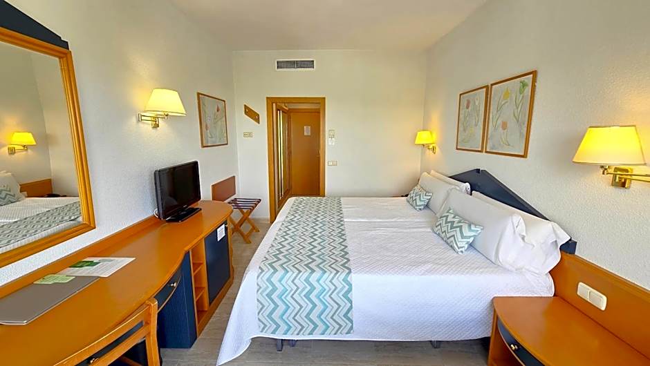 Leman Hotel y Apartamentos