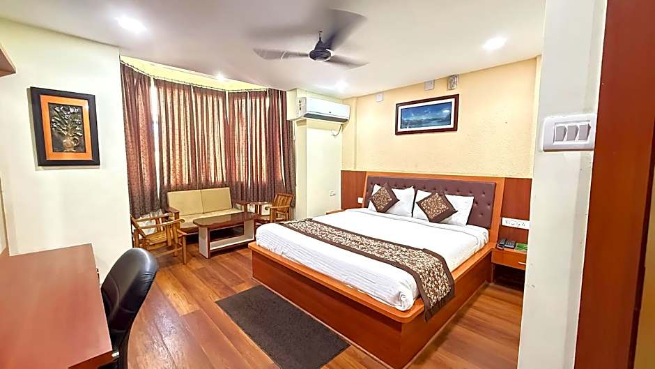 Hotel Arya Palace