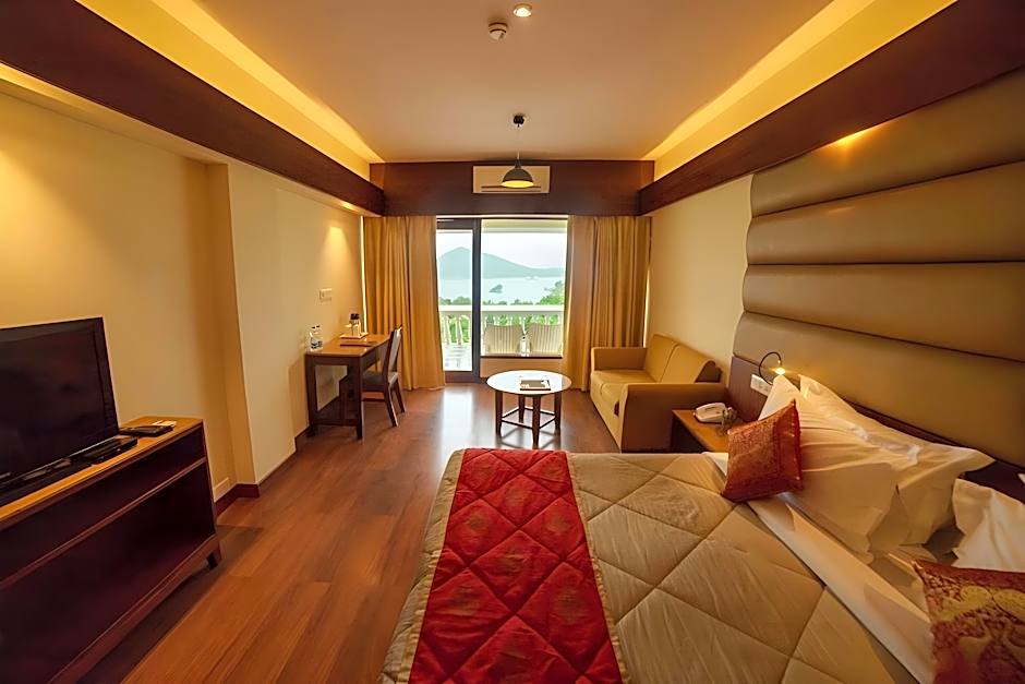 Hotel Hill Top Palace