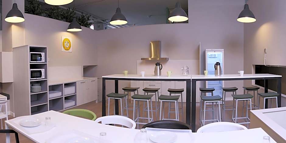 Hola Hostal Eixample