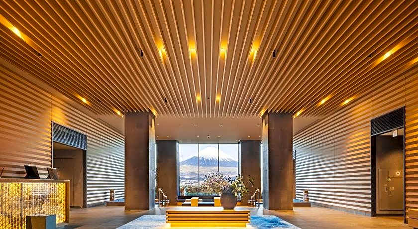 HOTEL CLAD
