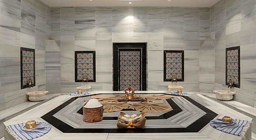 Dobedan World Palace