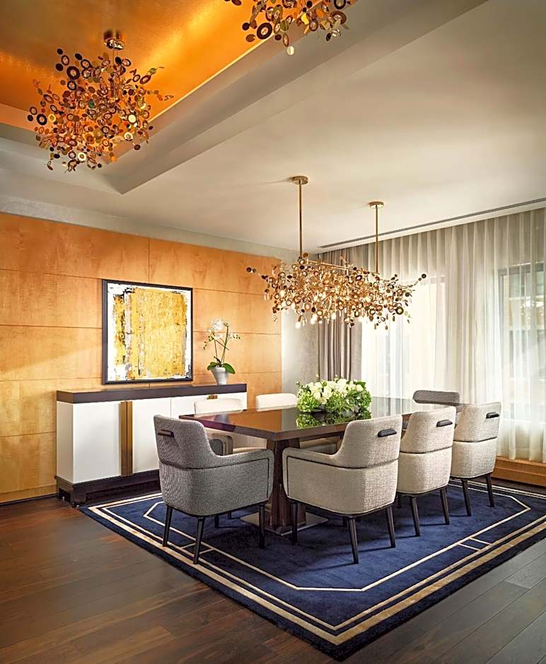 Mandarin Oriental, Boston