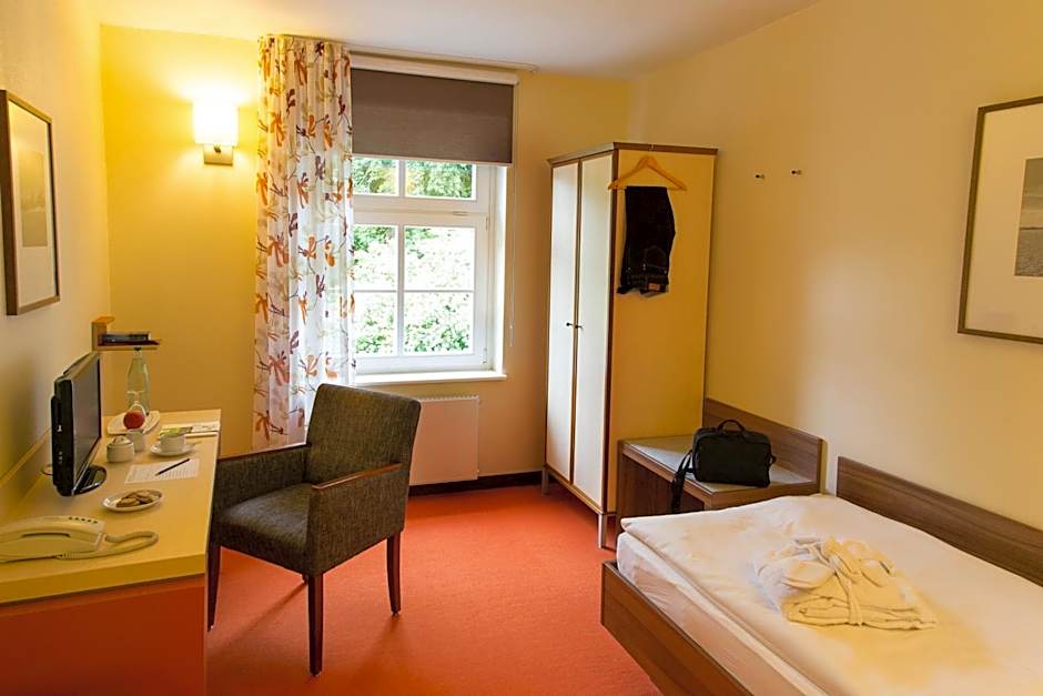 Zdjęcie 1 z 4 — Single Room