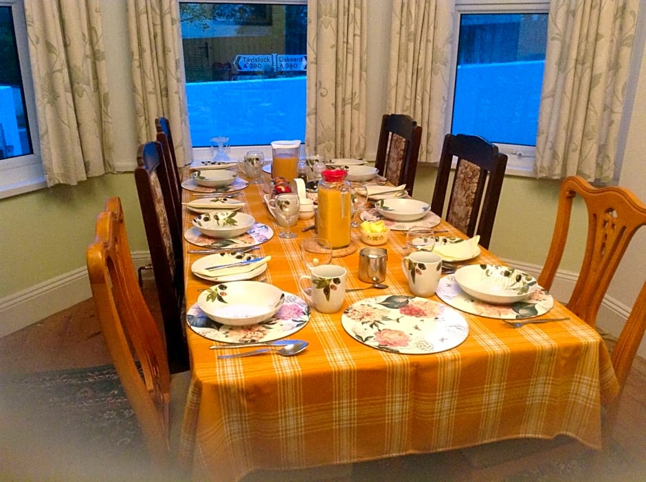 Drakewalls Bed And Breakfast