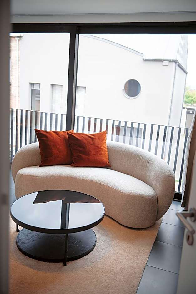 K&Y suite 1 Brussels airport 500m!