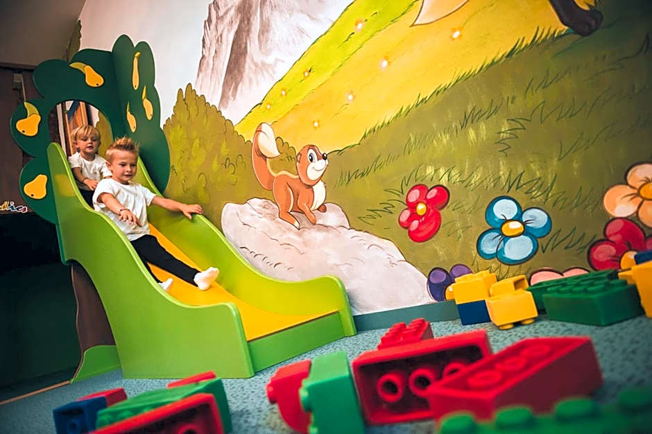 Aktiv & Familienhotel Adlernest